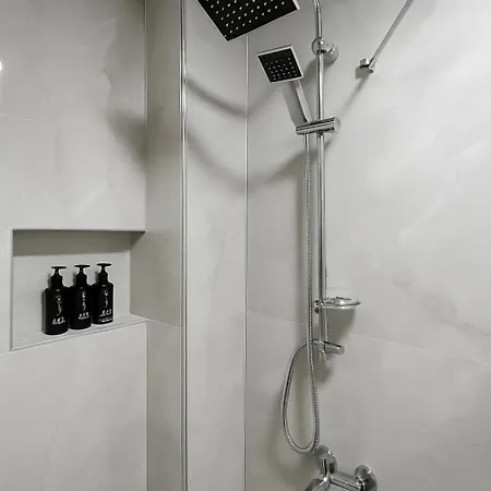 Elegant Ephesus - Hadrian Selcuk