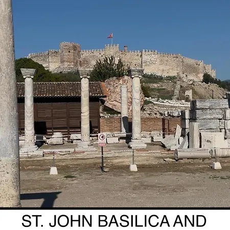 Elegant Ephesus - Hadrian Selçuk