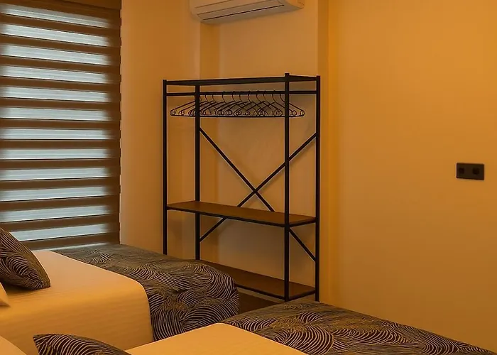 Elegant Ephesus - Hadrian 塞尔丘克