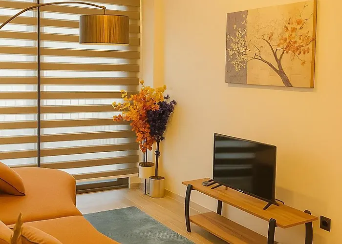 Elegant Ephesus - Hadrian Selcuk