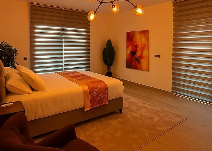 Elegant Ephesus - Hadrian Selçuk